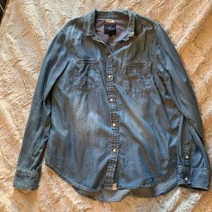 AE Denim shirt